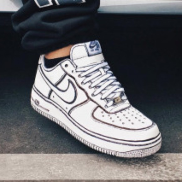 sneakeroonie